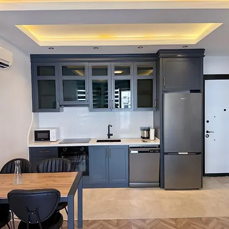 Sa Apartments! Sea View Beachfront Апартаменти