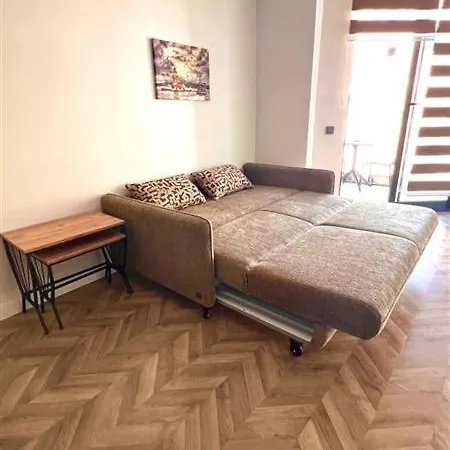 Sa Apartments! Sea View Beachfront Апартаменти